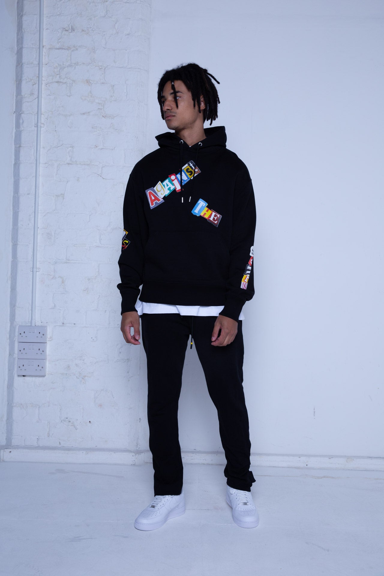Loud Us Against The World 500gsm Heavy Hoodie - Black